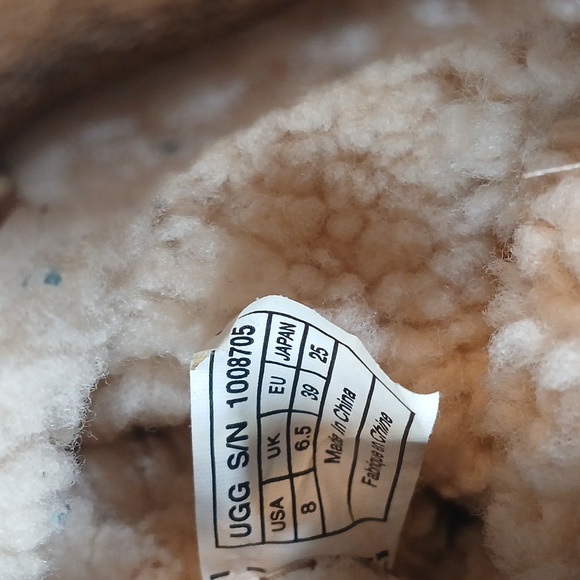 UGG Daphne  Women's Tan Suede Boots Sz 8 - Picture 10 of 11